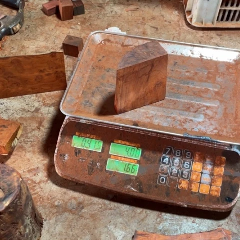 檀香紫檀（小叶紫檀）陶****厂料子紫檀