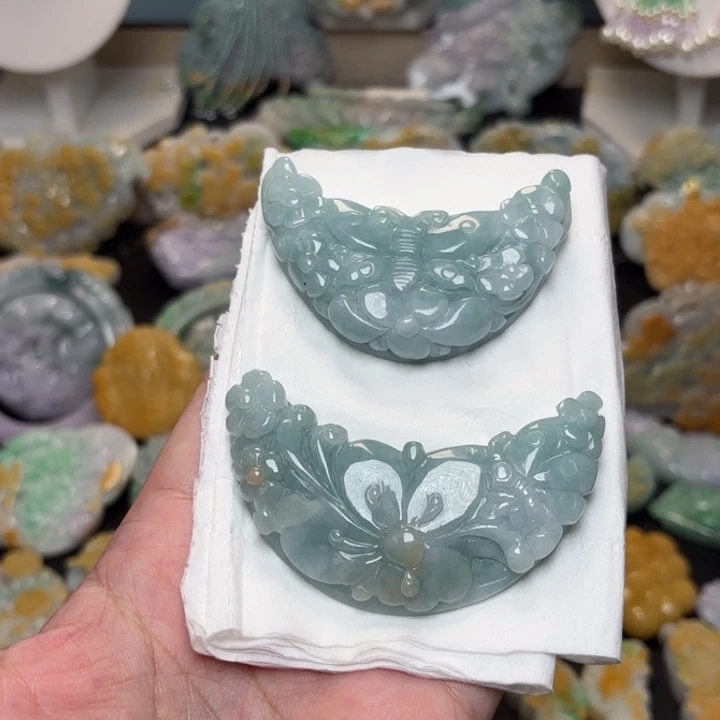 翡翠未镶嵌颈饰吊坠