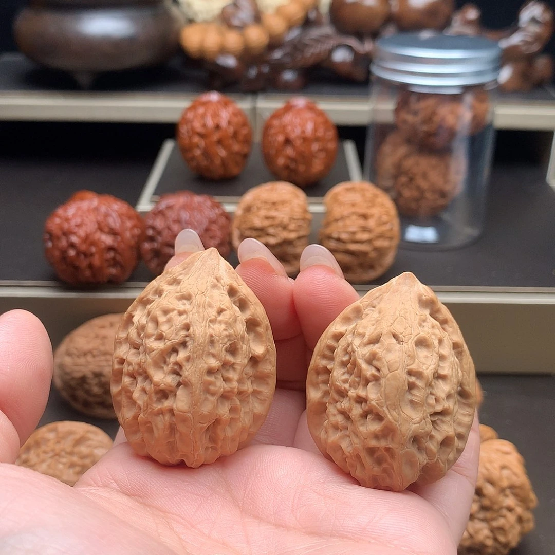 木质类沈阳鸡心核桃