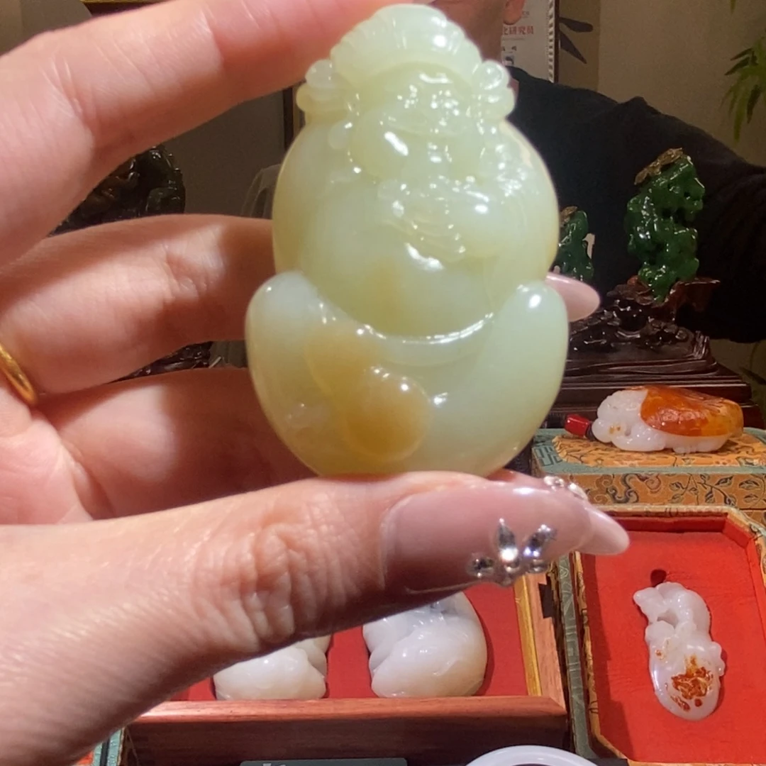 和田玉未镶嵌挂件