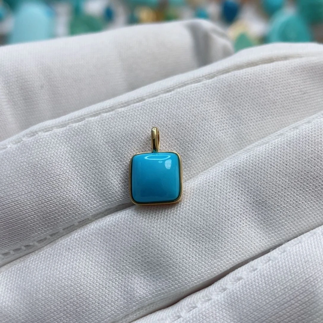 绿松石珠宝奇石18K金镶嵌桃***掉