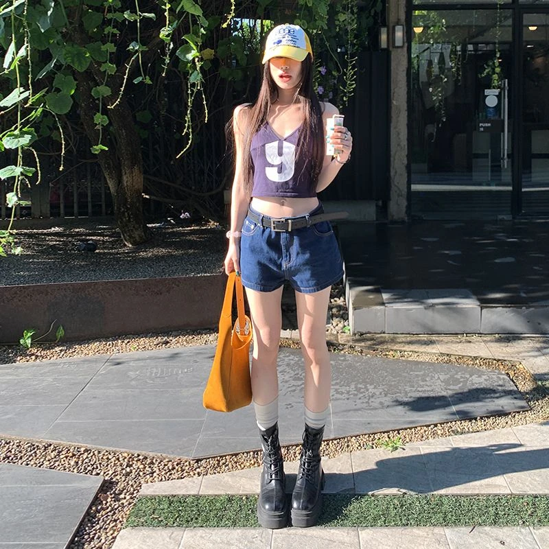 JWUW鲜活少女夏日高频单品轻盈松弛牛仔原色质感短裤热裤休闲夏季