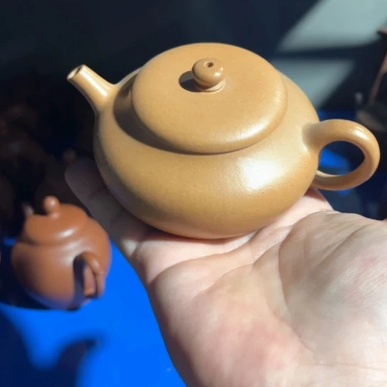 茶壶紫砂瑕疵………………