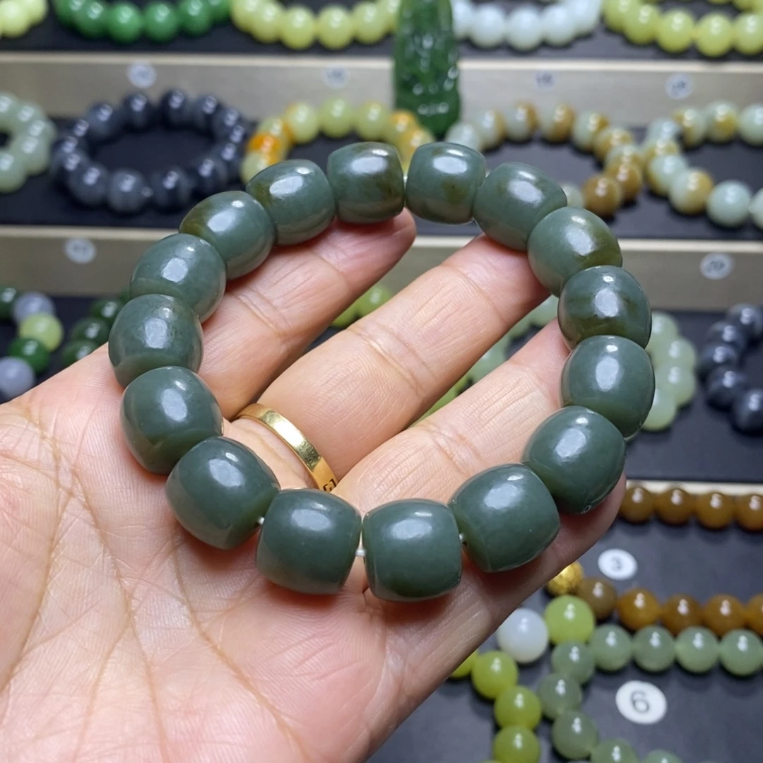 和田玉未镶嵌手串