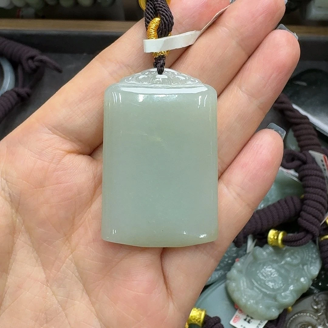 和田玉未镶嵌吊坠(不含链)