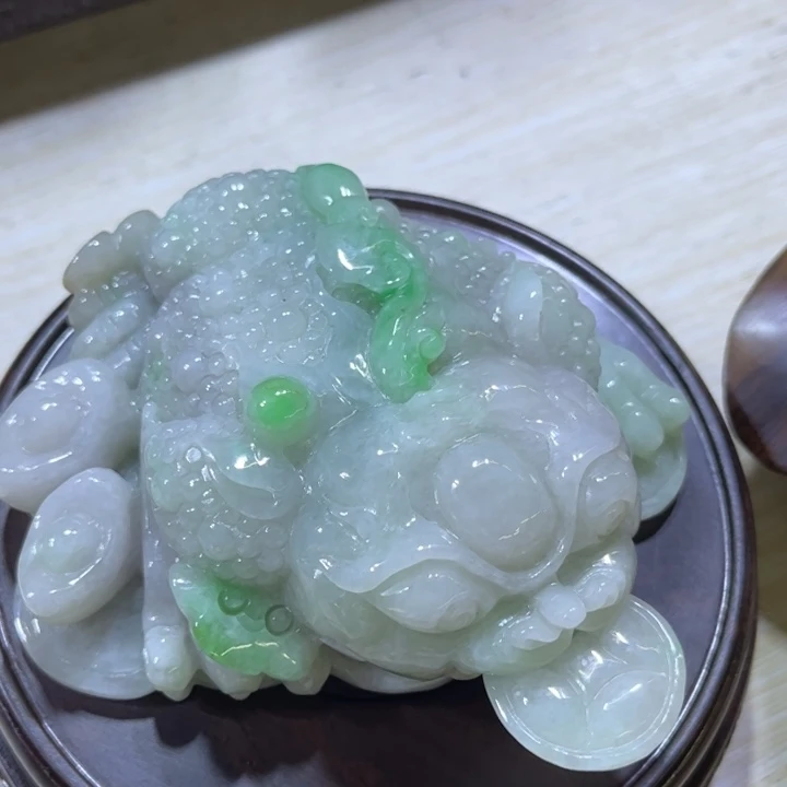 翡翠未镶嵌摆件精品翡翠摆件小金蟾