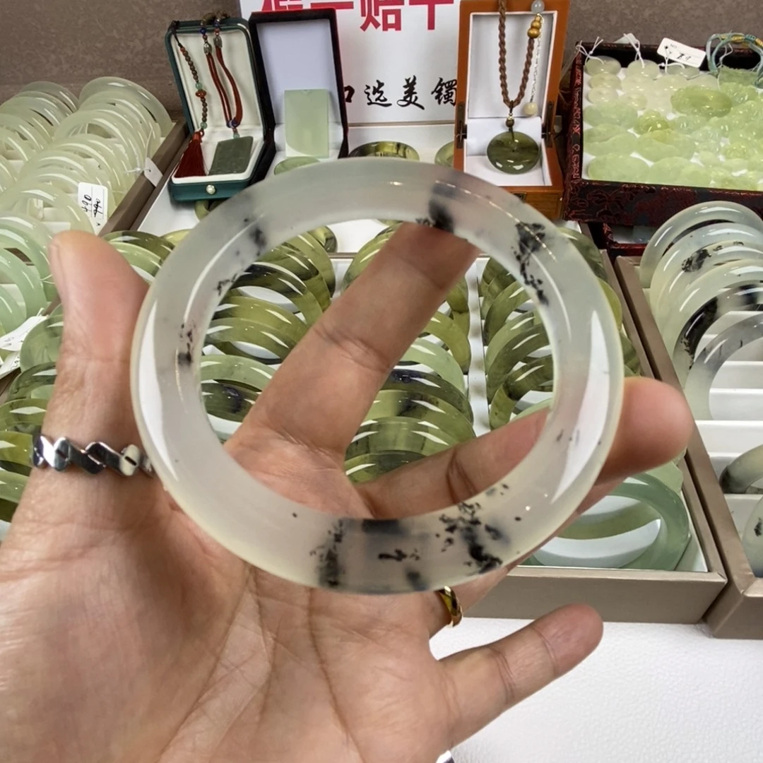 未镶嵌蛇纹石玉手镯