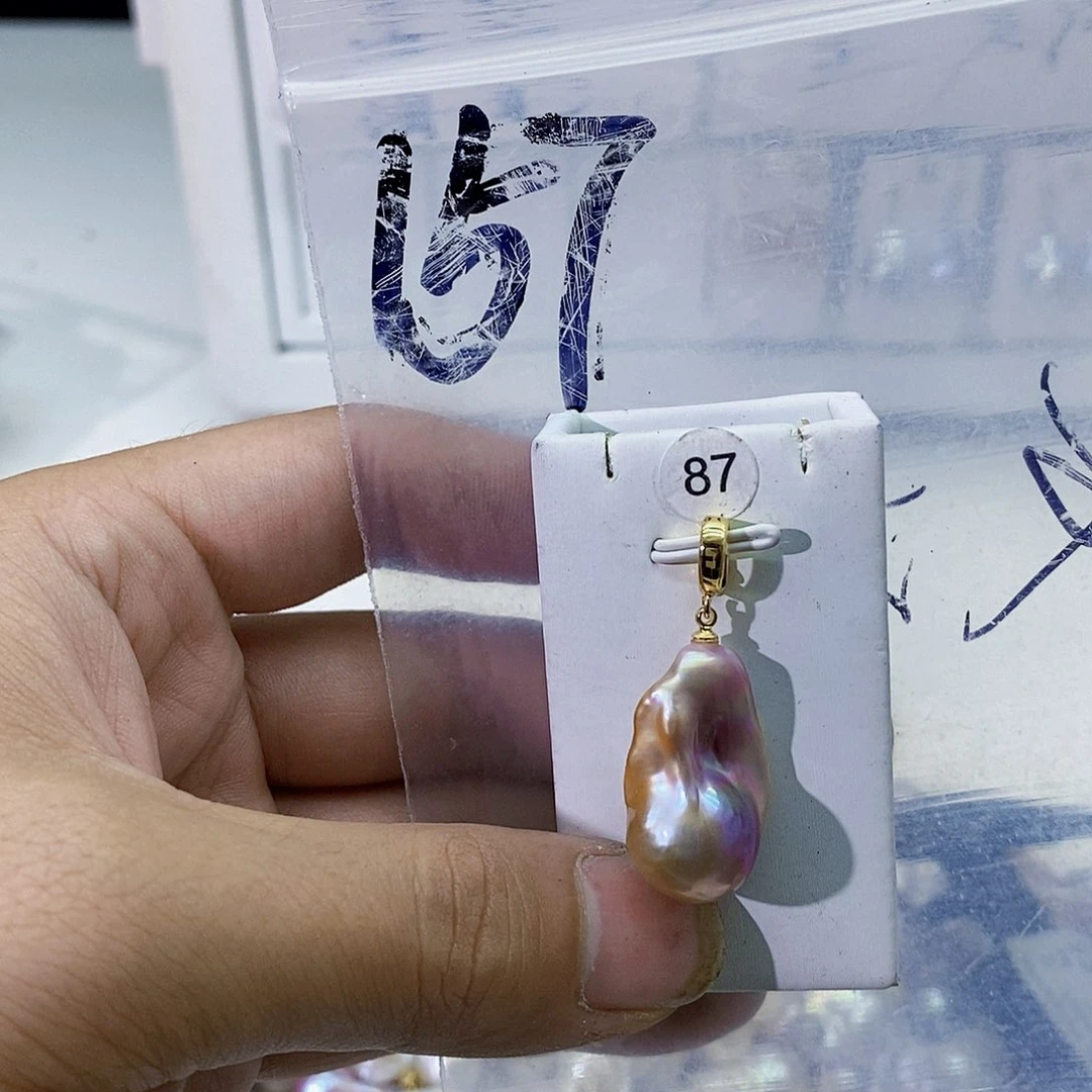 淡水珍珠合金颈饰