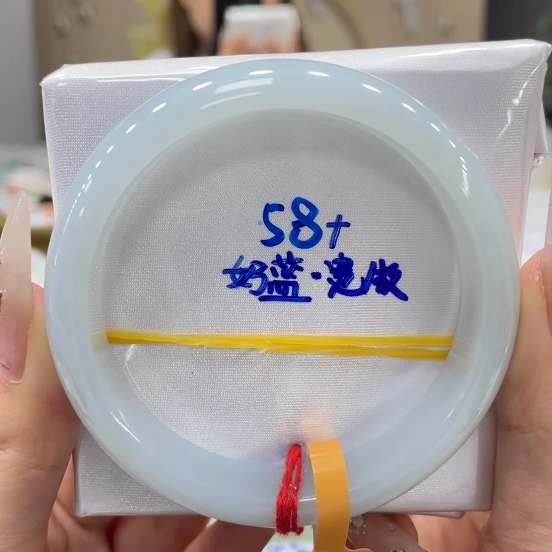 未镶嵌手镯翡翠翡翠