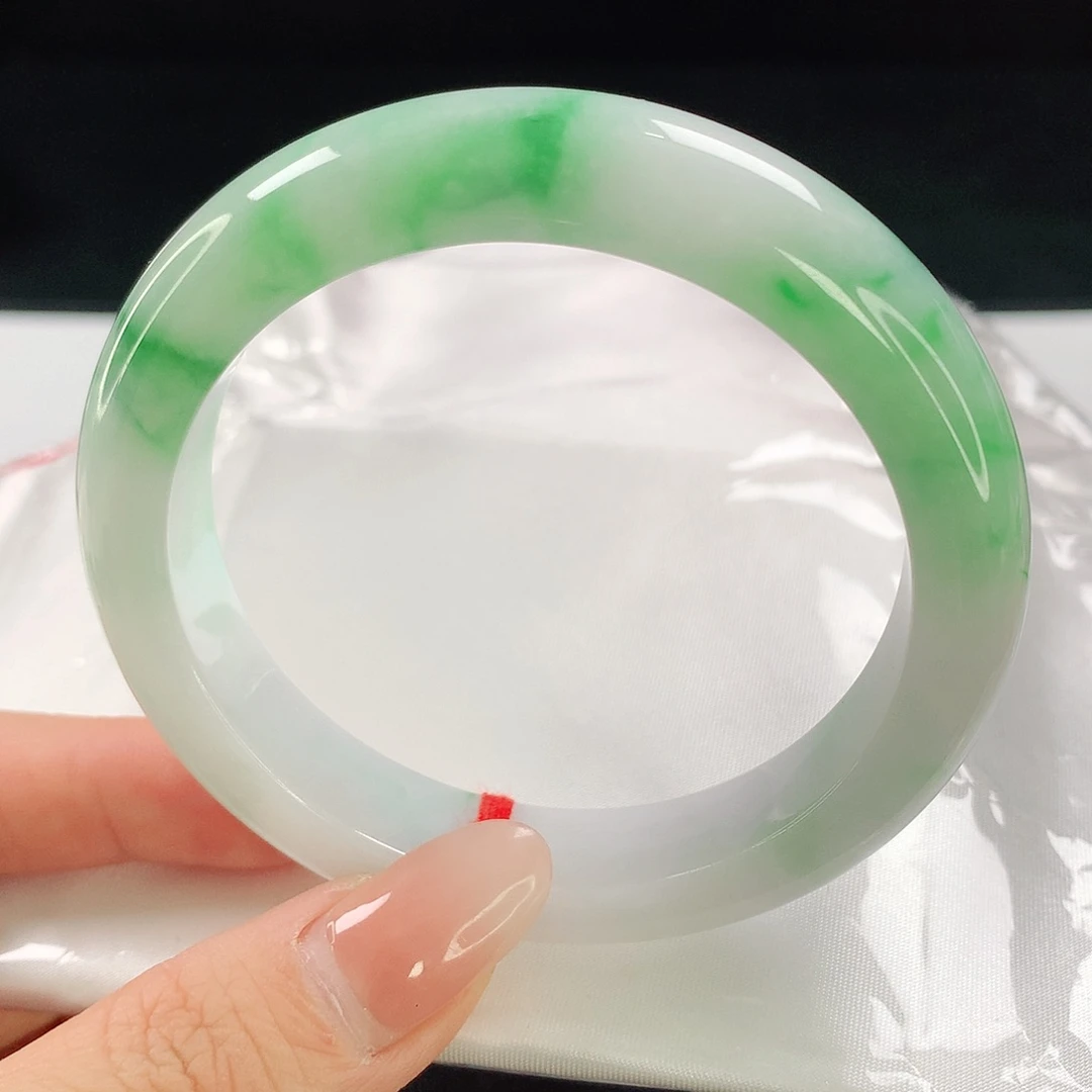 翡翠手镯未镶嵌661翡翠