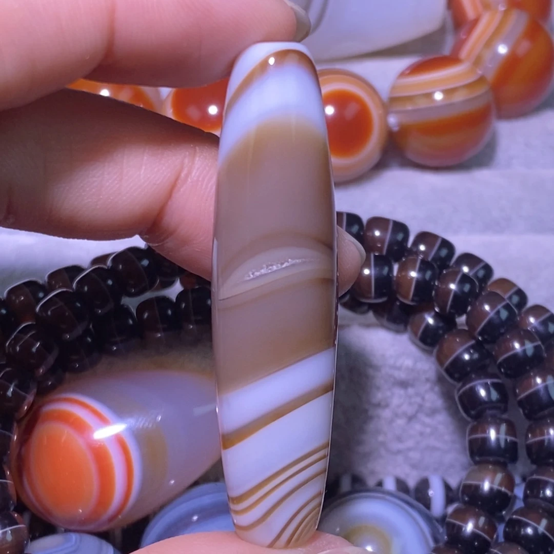 未镶嵌颈饰玛瑙/玉髓