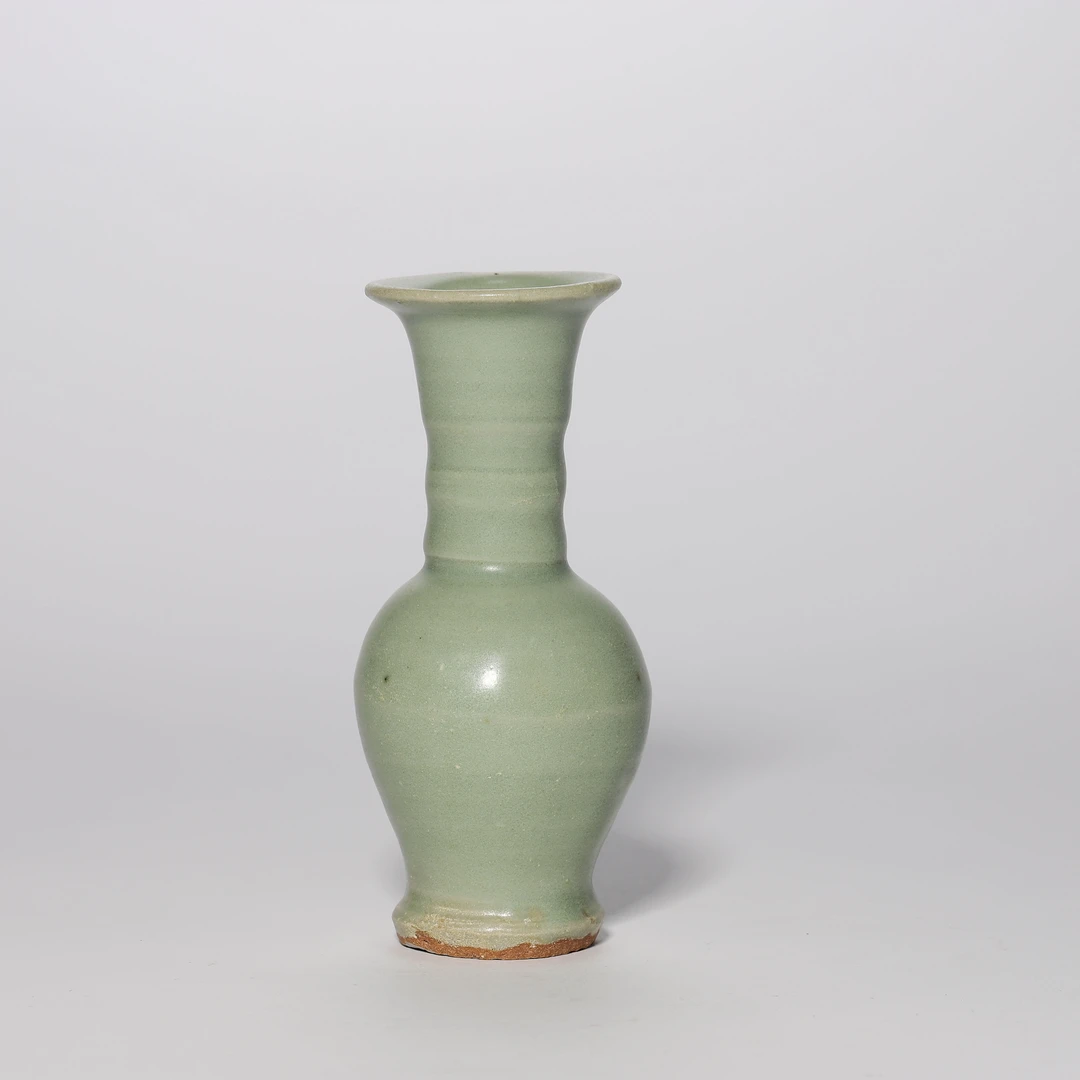 Lot5 明代 梅子青釉小凤尾瓶【古董拍卖】