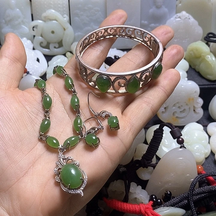 和田玉未镶嵌挂件用****9