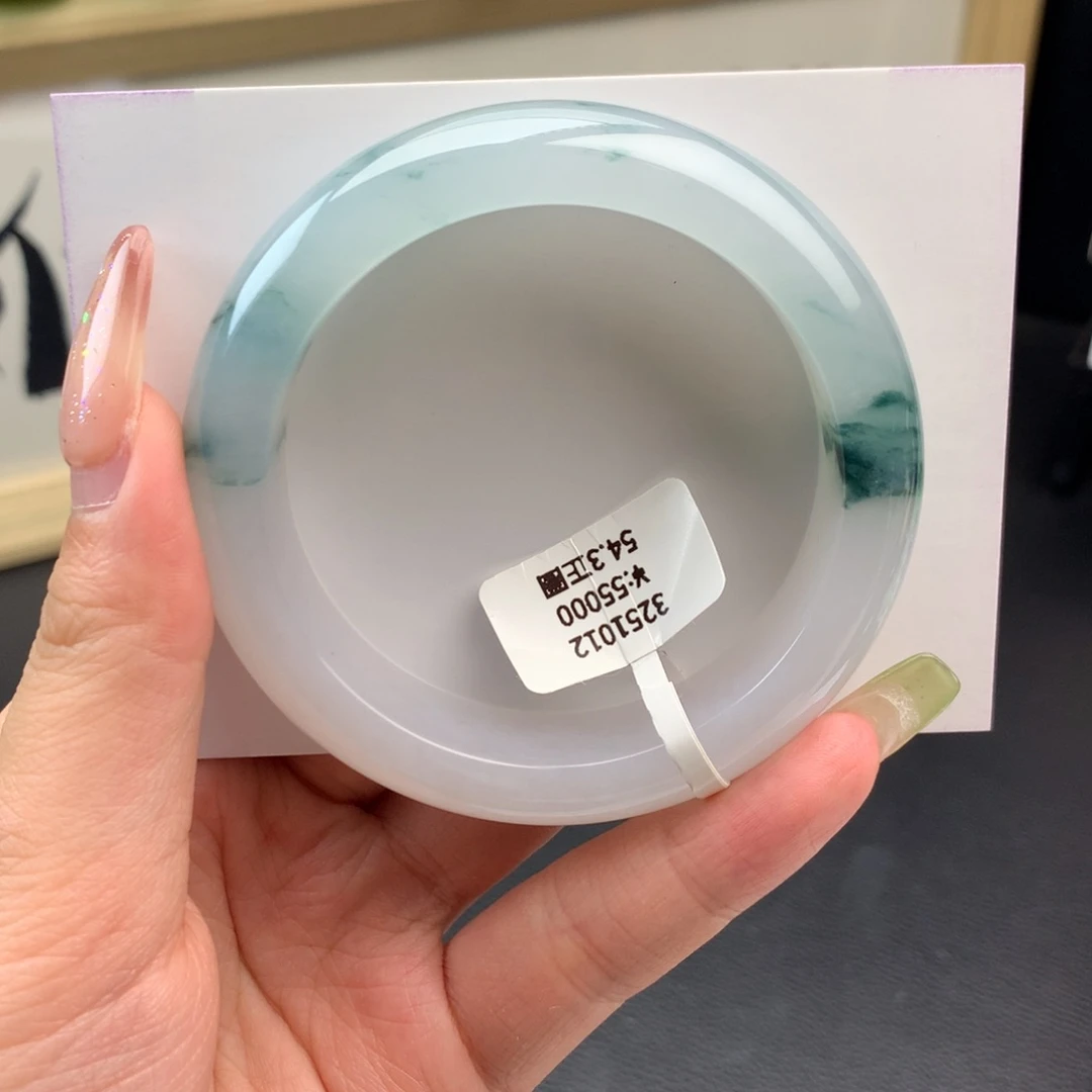 翡翠手镯未镶嵌厚装 飘蓝花 正圈54.5