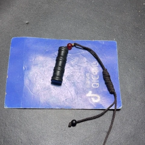 和田玉挂件未镶嵌水**?