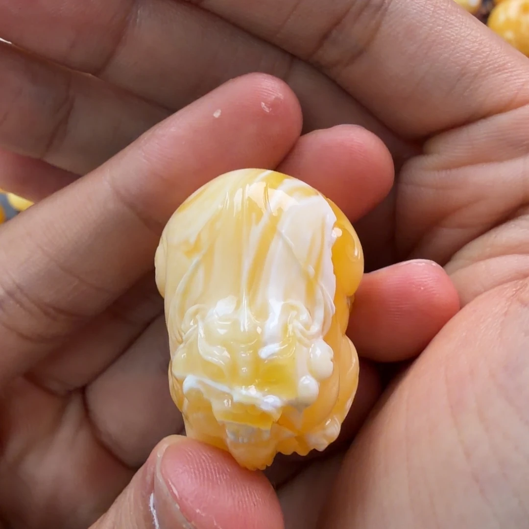 琥珀未镶嵌珠宝奇石12g