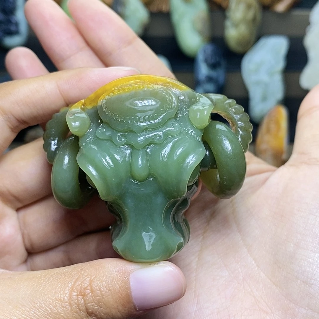 【闪购商品】颈饰未镶嵌和田玉贵*