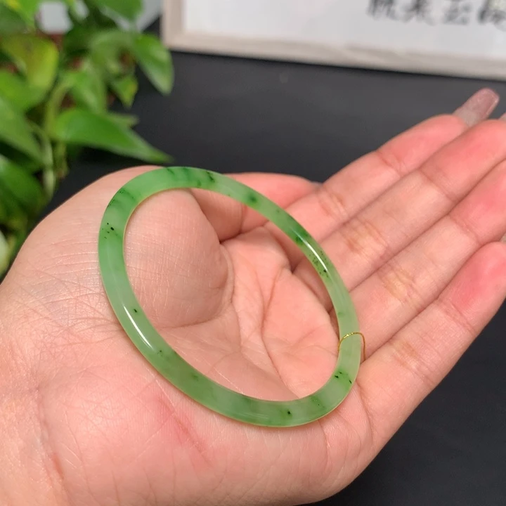 和田玉手镯未镶嵌54