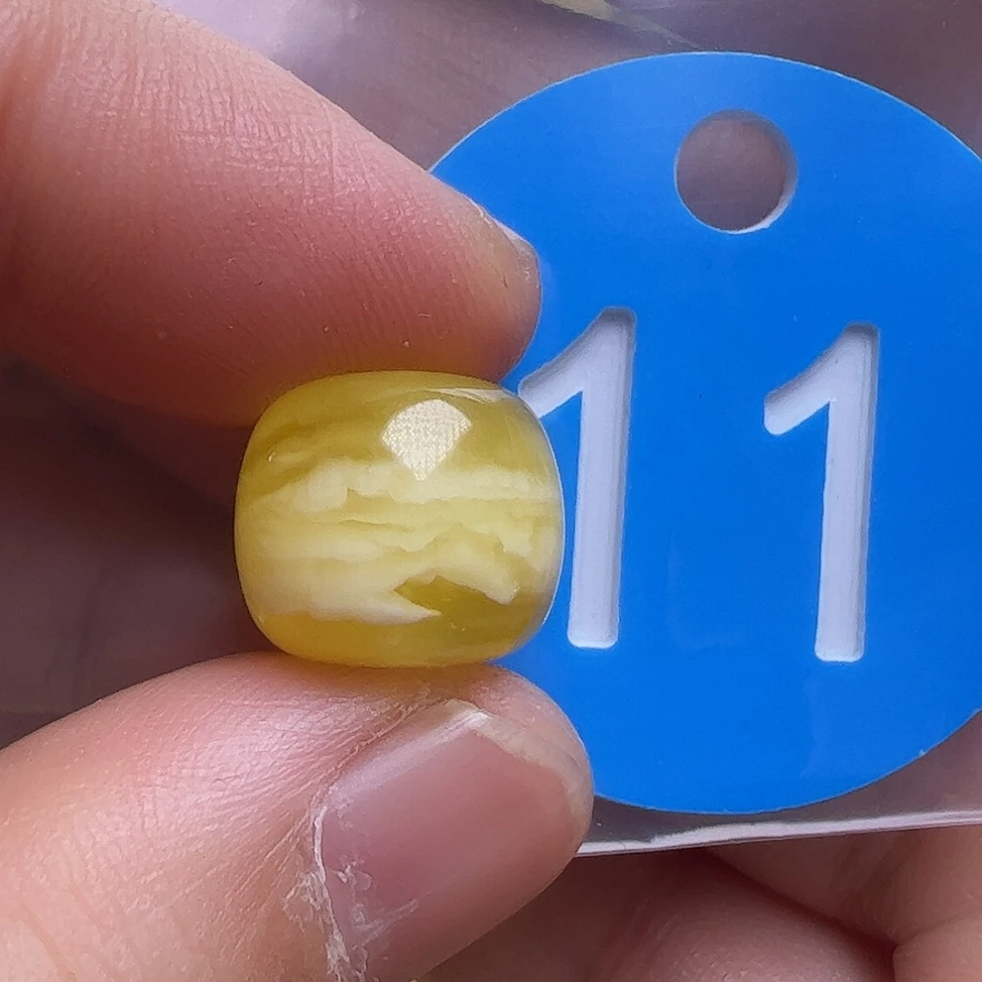 蜜蜡未镶嵌珠宝奇石12.6m m