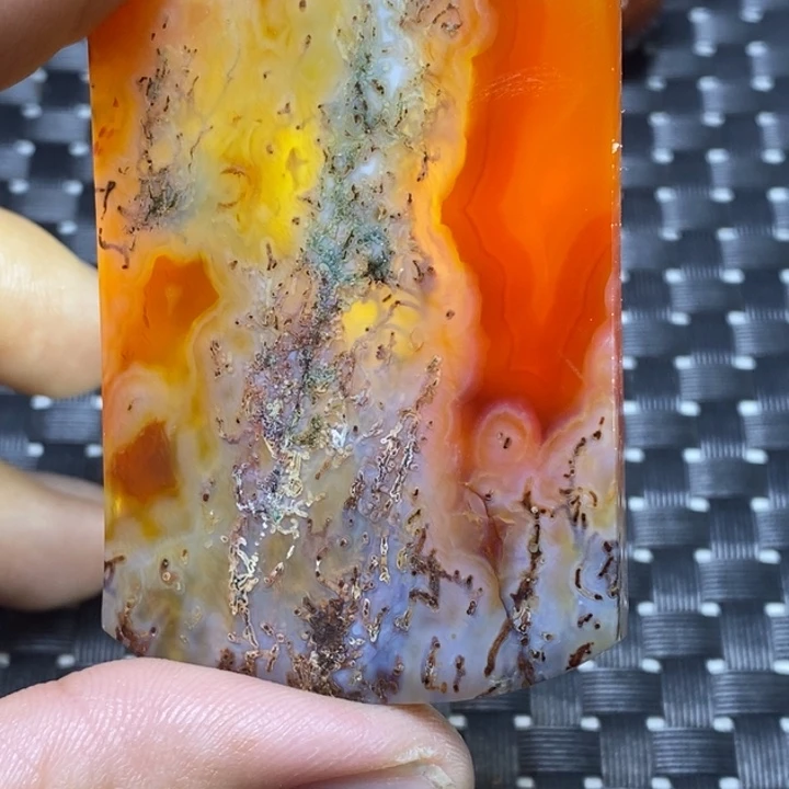 玛瑙/玉髓颈饰未镶嵌翟****心