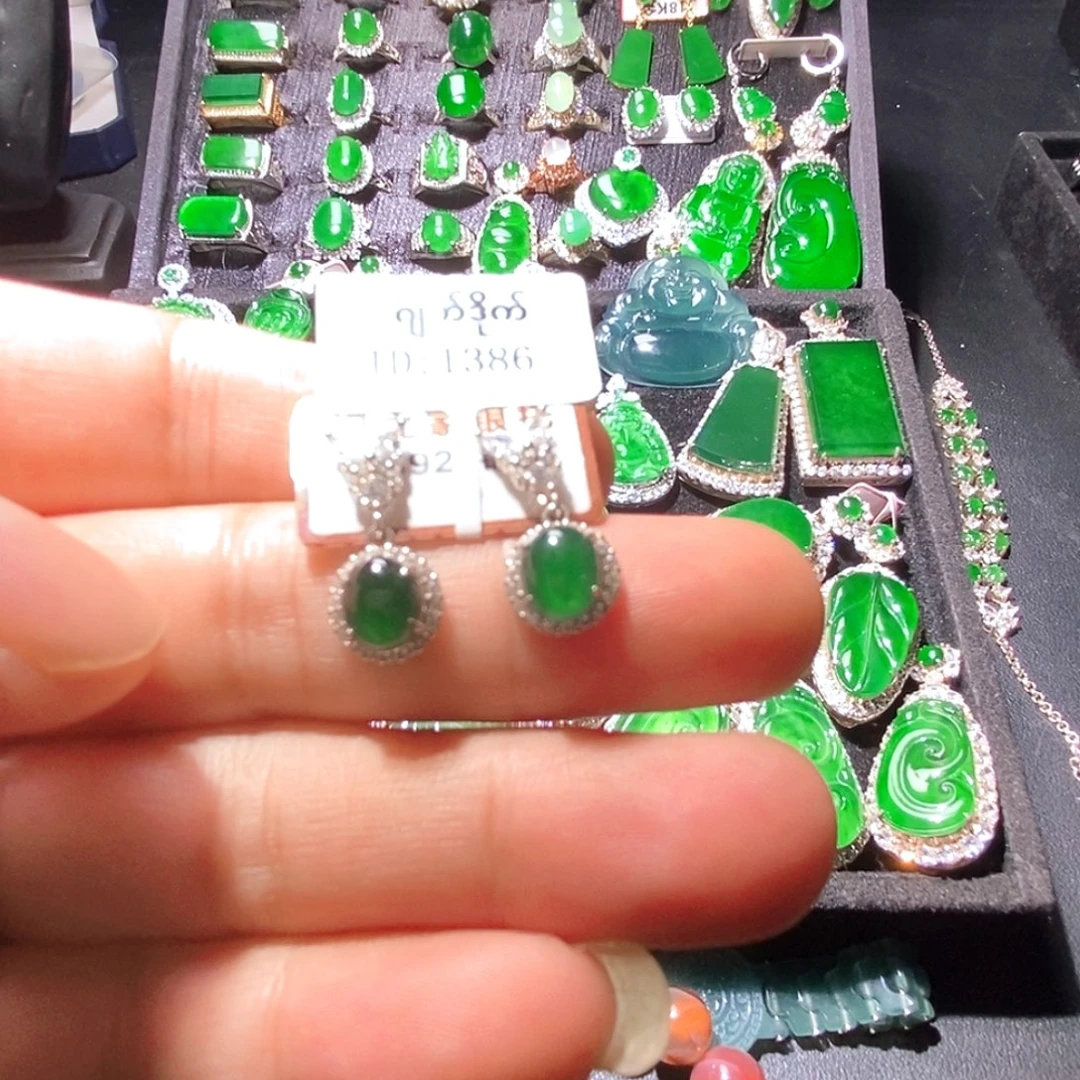 翡翠未镶嵌耳饰A货翡翠13