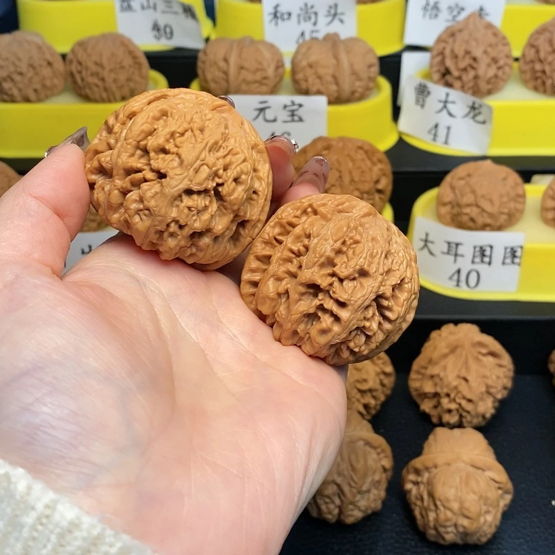 文玩核桃把件幸****人粗筋