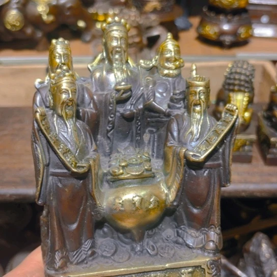 铜的。全清了一件不留