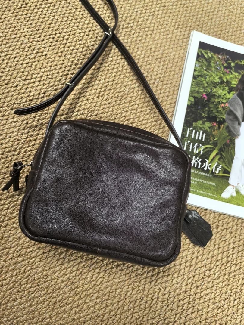 馨馨家（相机包）头层水晶植鞣牛皮法式萌系工装风丁达尔风斜挎包