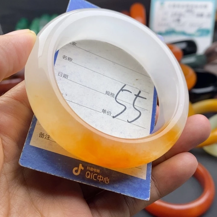 未镶嵌手镯石英质玉