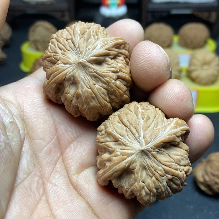 核桃山地磨盘006