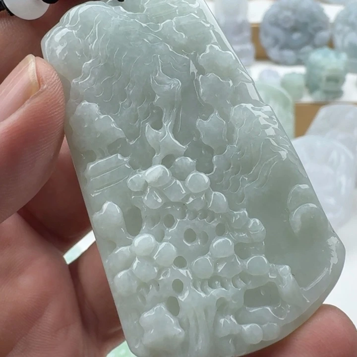 翡翠未镶嵌颈饰天然缅甸A货翡翠