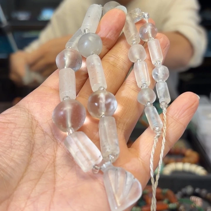 朝***辉颈饰水晶未镶嵌水晶