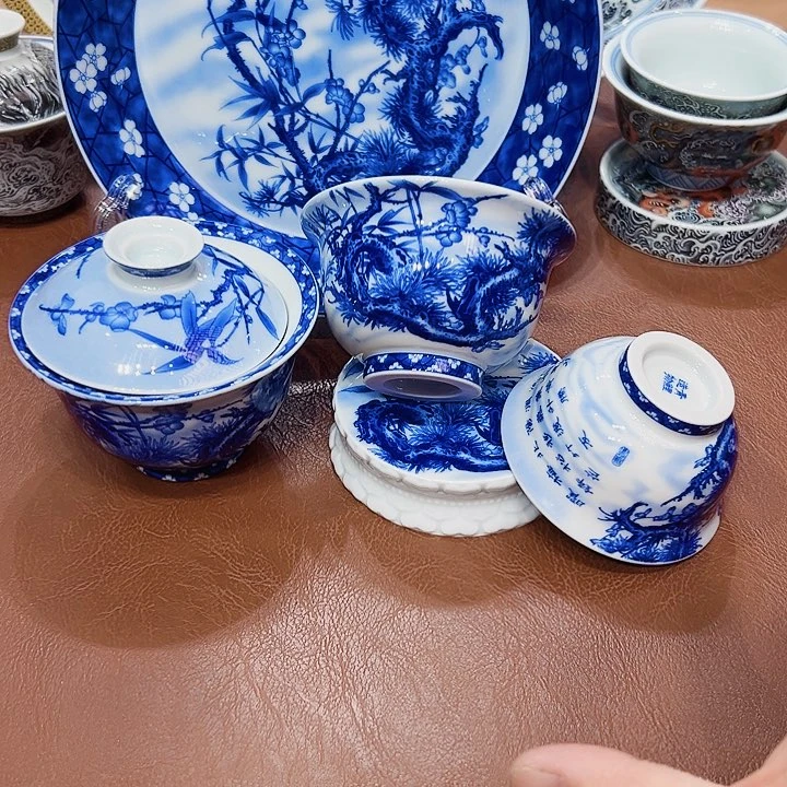 摆件景德镇陶瓷研究所工作的