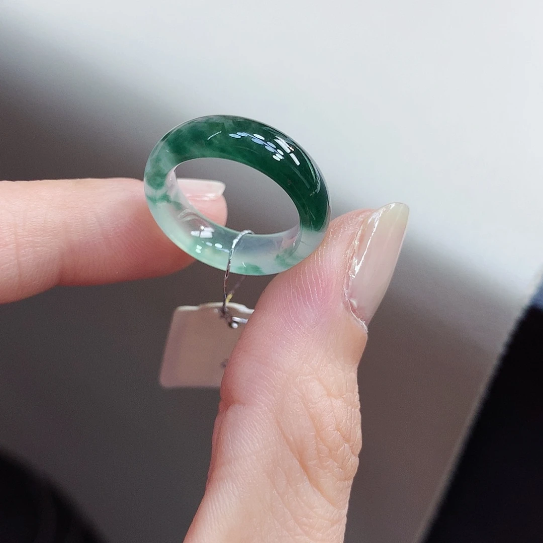 翡翠戒指未镶嵌老****棒9号