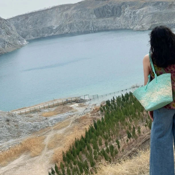 夏日草编薄荷曼波女包大容量森林ins沙滩百搭平价手工包包