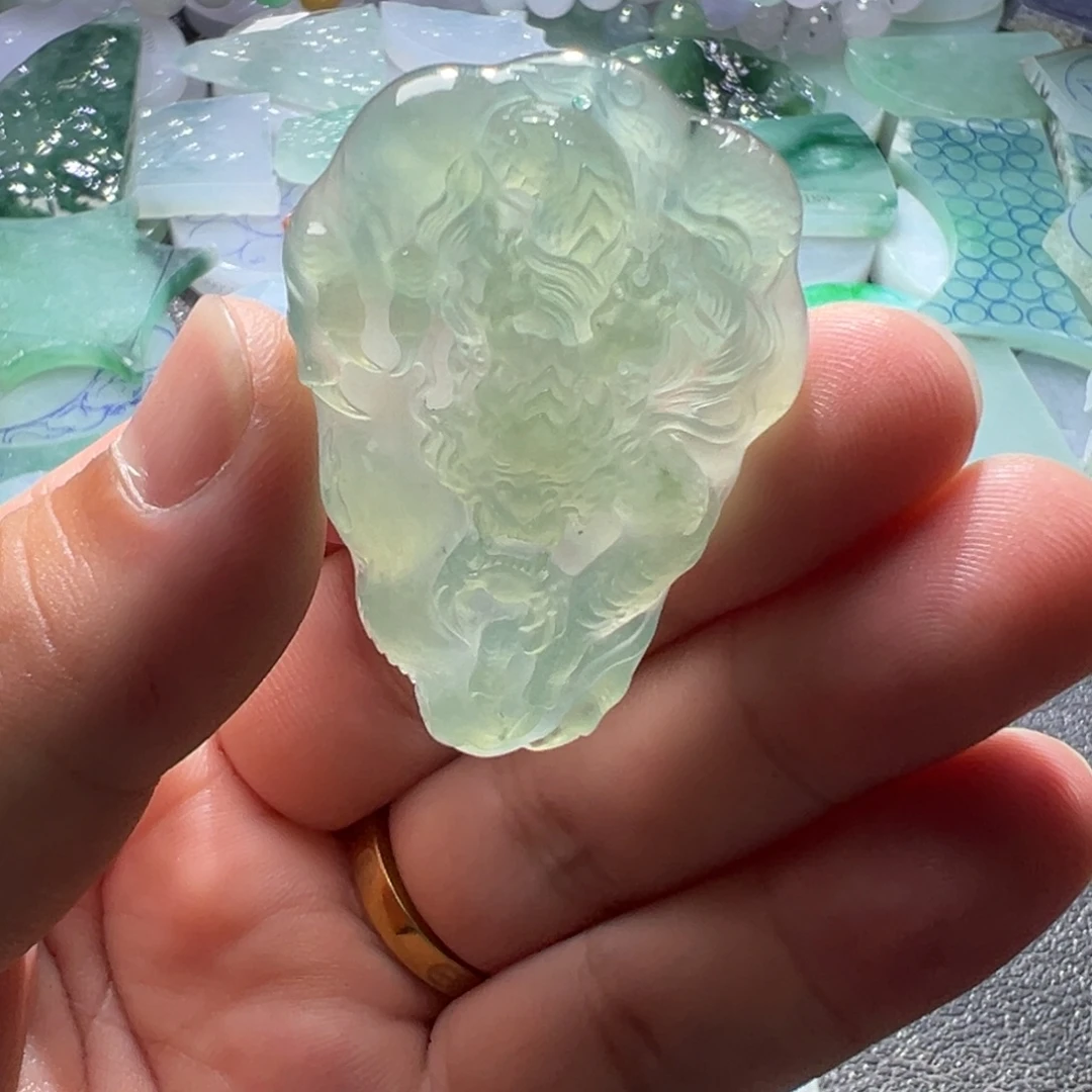 凡***是定制翡翠未镶嵌翡翠