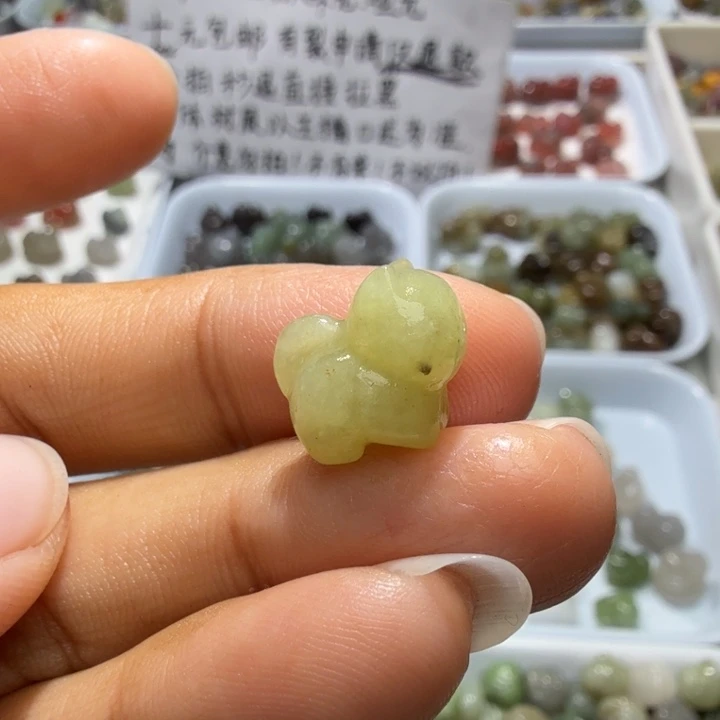 和田玉未镶嵌珠宝奇石