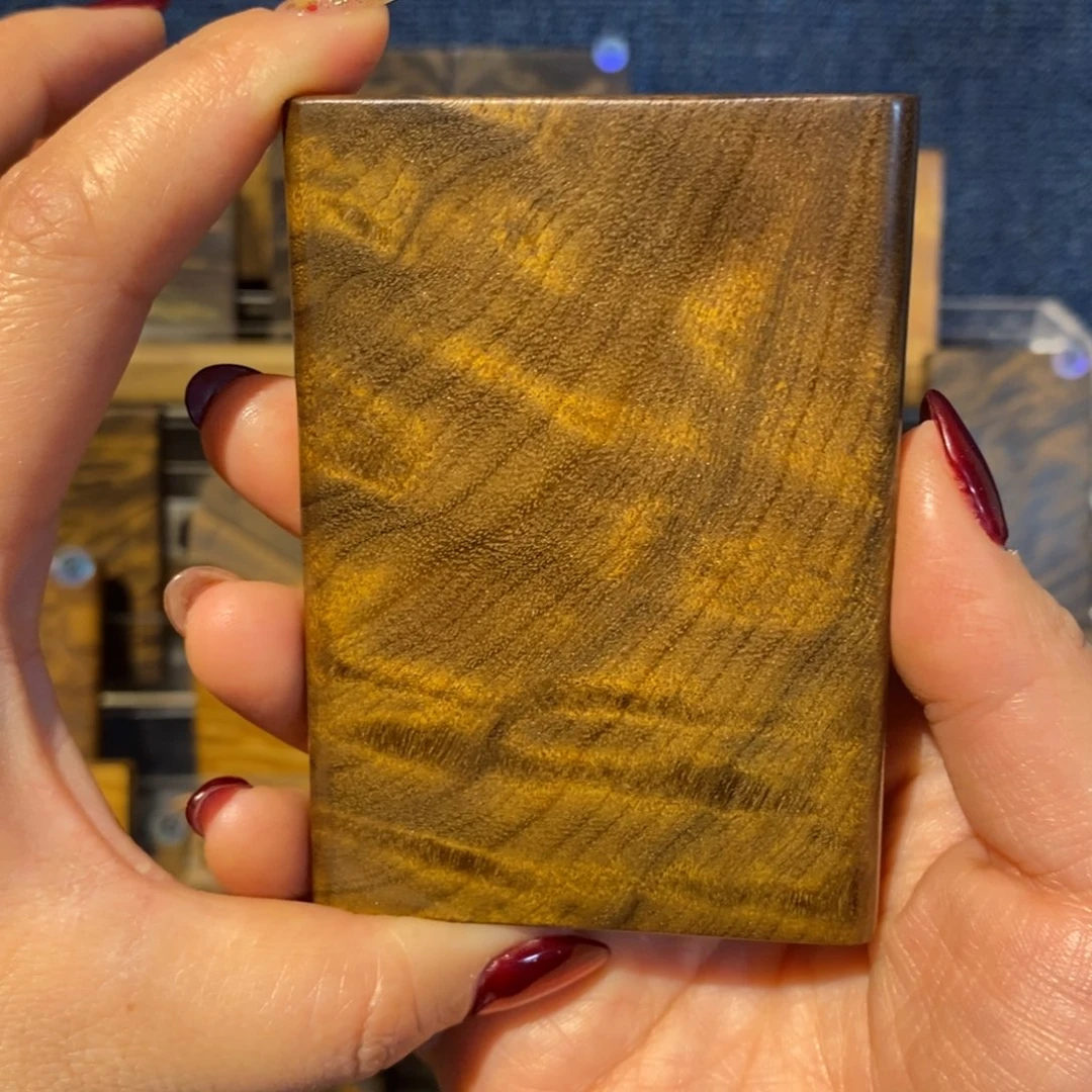 金丝楠无事牌阿***毛金丝楠木小叶桢楠