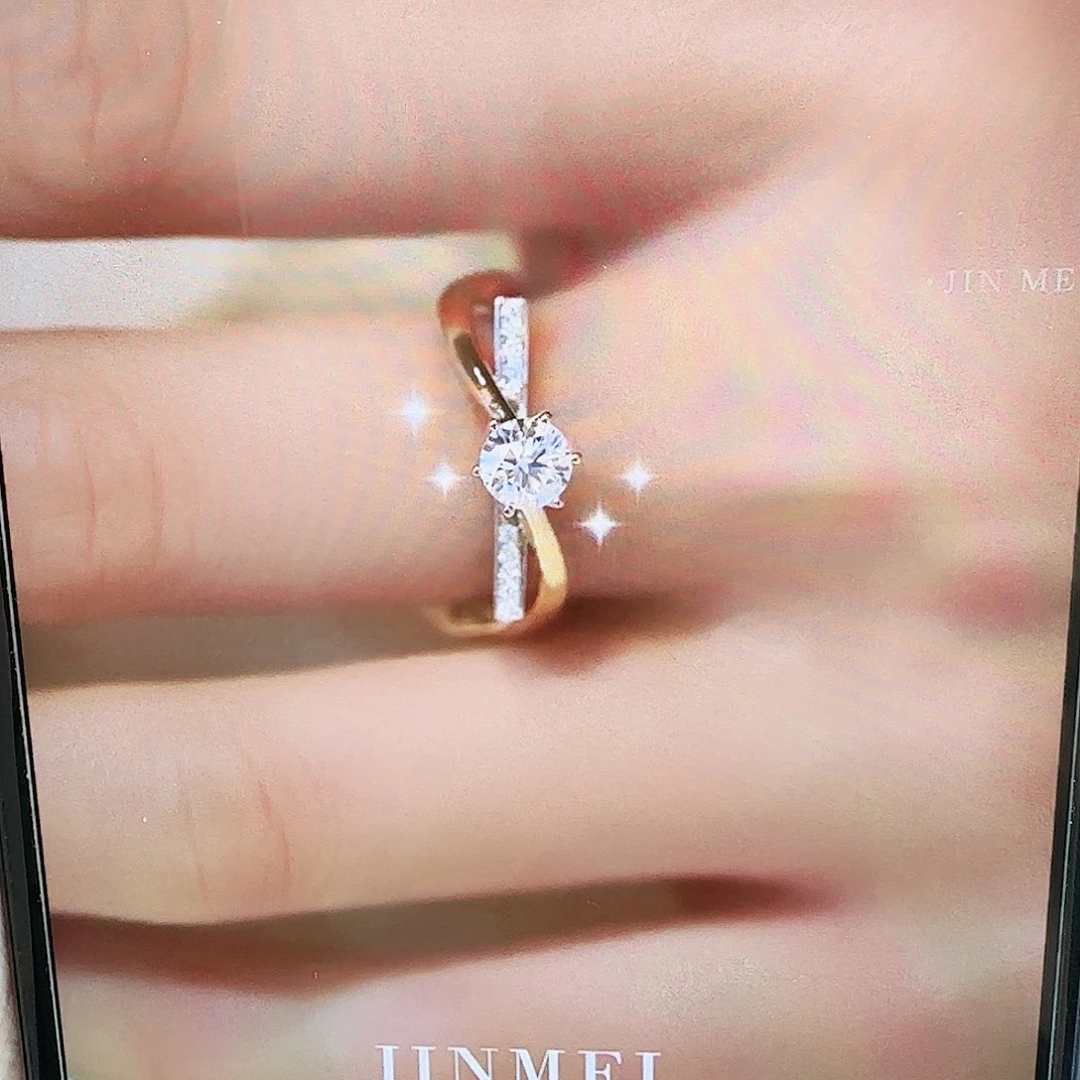 实验室培育钻石颈饰18K金镶嵌ㅤ***