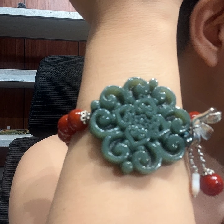 岫玉未镶嵌岫玉吊坠