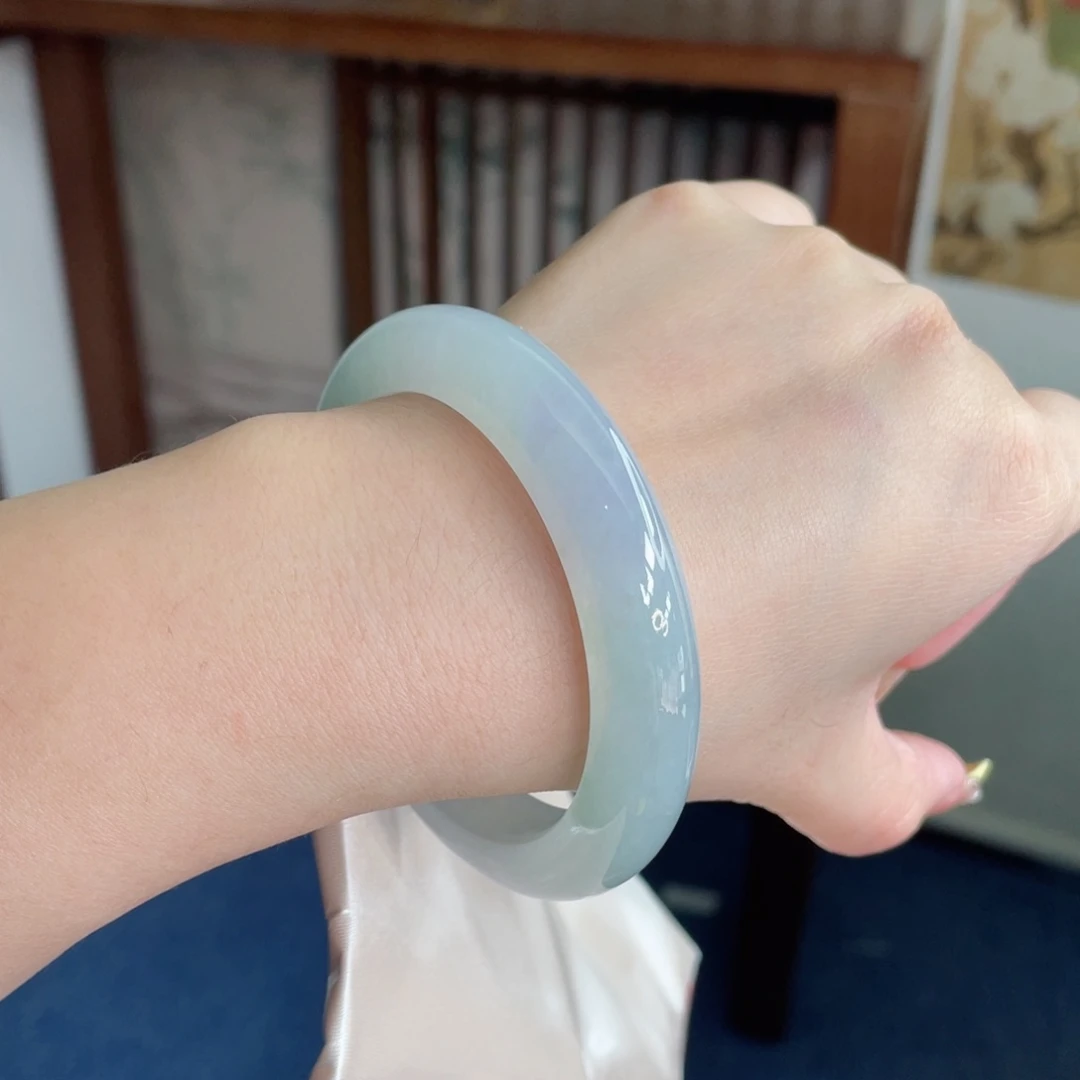 未镶嵌手镯翡翠56.6 渐变冰晴 精致泥鳅背 3号