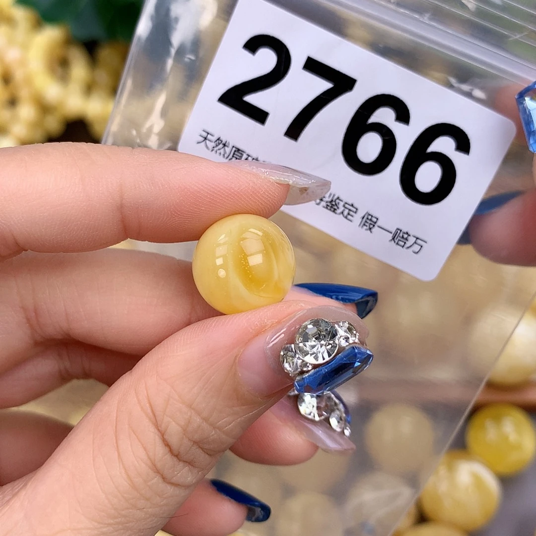 蜜蜡未镶嵌珠宝奇石15