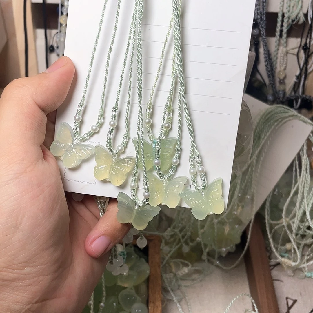 蛇纹石玉合金颈饰