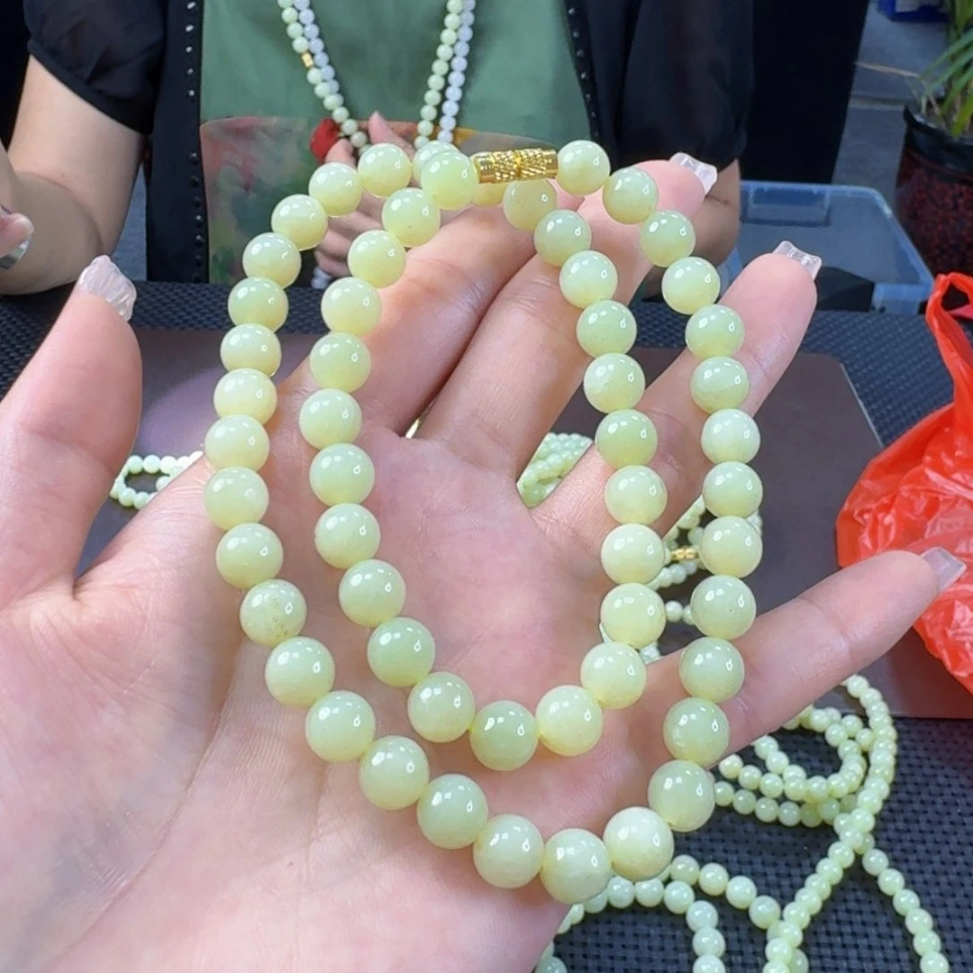 和田玉未镶嵌颈饰卡8