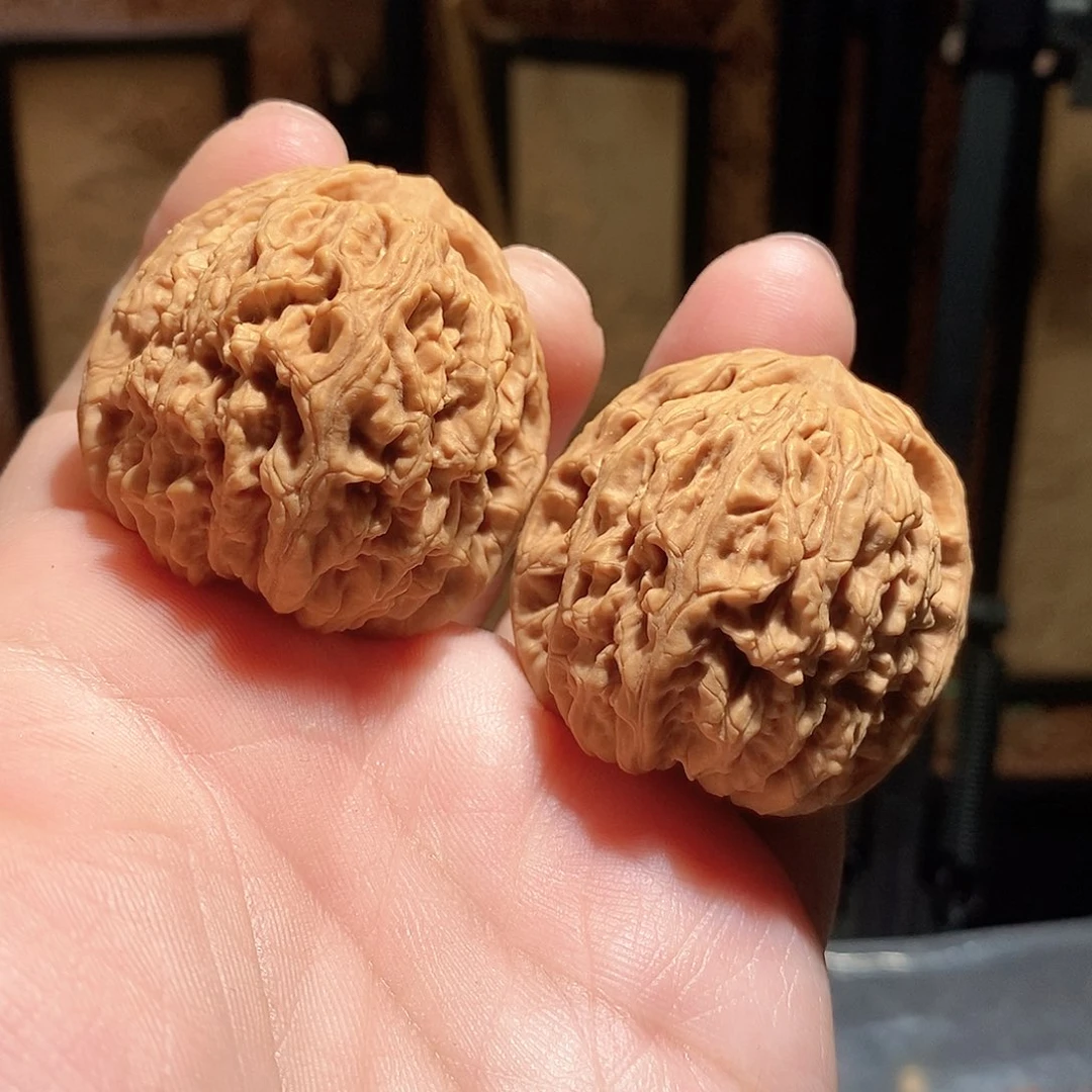 文玩核桃把件40南疆石全品