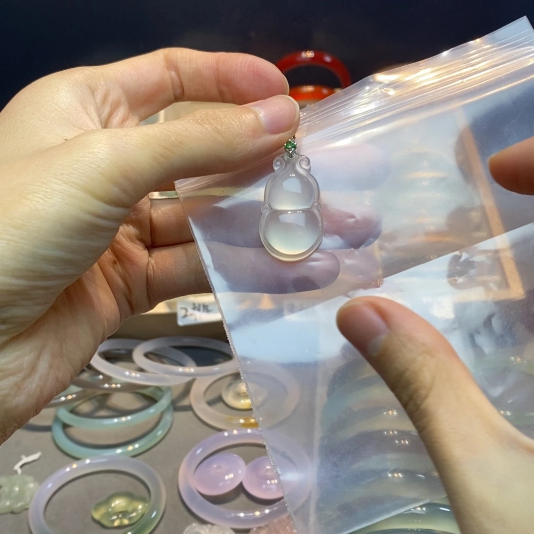 ๑***）玛瑙/玉髓未镶嵌手镯