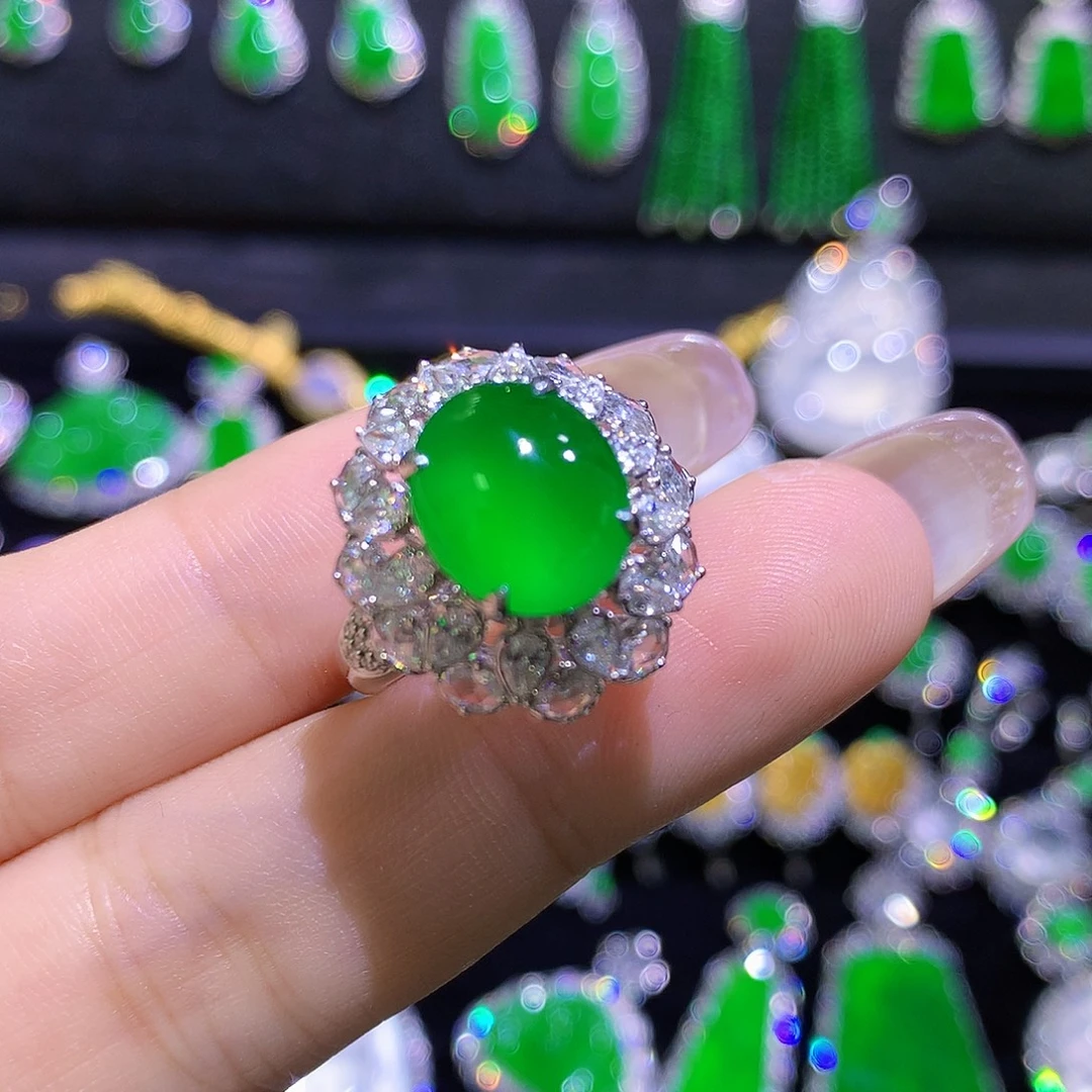 翡翠18K金镶嵌戒指高冰满绿