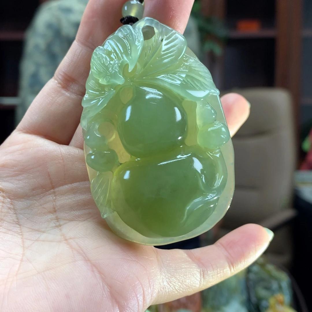 未镶嵌蛇纹石玉颈饰