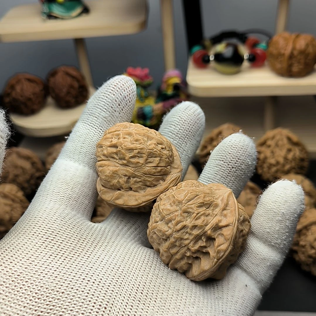 独***孤文玩核桃南瓜墩福利