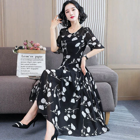 夏季连衣裙女夏2024新款气质大码长款过膝收腰显瘦碎花裙时尚女装